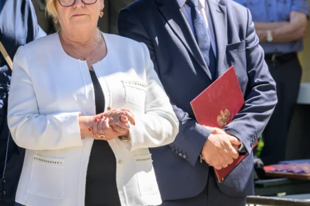 Zdjęcie przedstawia uczestników uroczystości Święta Wojska Polskiego