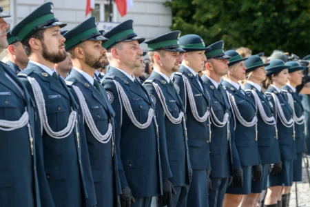 Zdjęcie przedstawia uczestników obchodów Dnia Krajowej Administracji Skarbowej