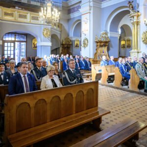 Zdjęcie przedstawia uczestników obchodów Dnia Krajowej Administracji Skarbowej
