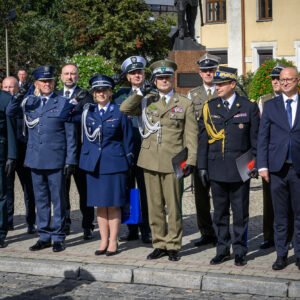 Zdjęcie przedstawia uczestników obchodów Dnia Krajowej Administracji Skarbowej