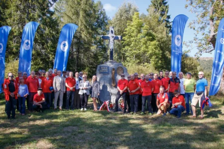 Uczestnicy obchodów z okazji Dnia Ratownika Górskiego