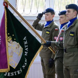 Zdjęcie przedstawia uczestników obchodów Światowego Dnia Sybiraka