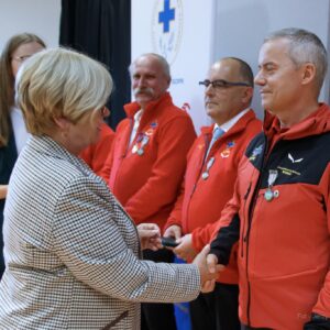 Uczestnicy obchodów z okazji Dnia Ratownika Górskiego