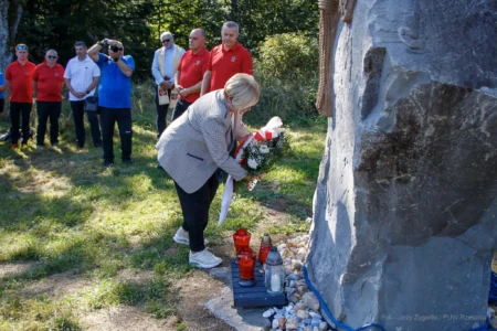 Uczestnicy obchodów z okazji Dnia Ratownika Górskiego