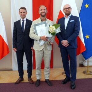 Zdjęcie przedstawia uczestników gali Lodołamacze