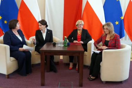 Zdjęcie przedstawia uczestników forum rad seniorów