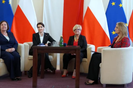 Zdjęcie przedstawia uczestników forum rad seniorów