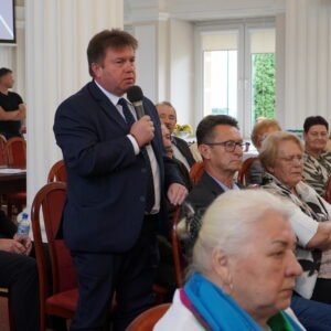 Zdjęcie przedstawia uczestników I Podkarpackiego Forum Rad Seniorów