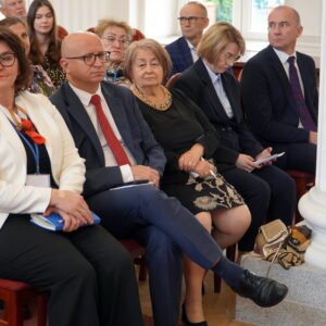 Zdjęcie przedstawia uczestników I Podkarpackiego Forum Rad Seniorów