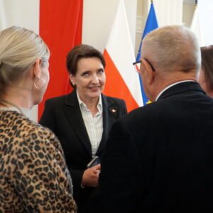 Zdjęcie przedstawia uczestników I Podkarpackiego Forum Rad Seniorów