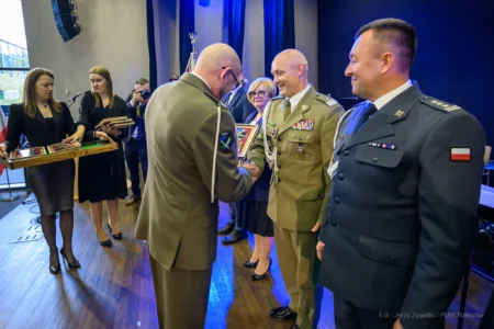 Zdjęcie przedstawia uczestników Święta Terenowych Organów Wykonawczych Ministra Obrony Narodowej