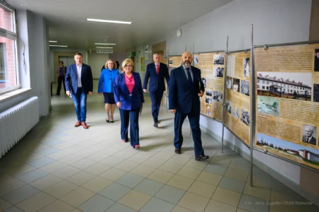 Nowy sprzęt medyczny dla SP ZOZ w Lubaczowie. Szpital powiatowy odwiedziła Teresa Kubas-Hul, wojewoda podkarpacki.