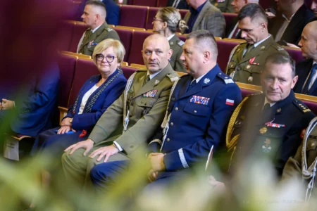 Zdjęcie przedstawia uczestników Święta Terenowych Organów Wykonawczych Ministra Obrony Narodowej