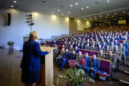 Zdjęcie przedstawia uczestników obchodów Święta Terenowych Organów Wykonawczych Ministra Obrony Narodowej