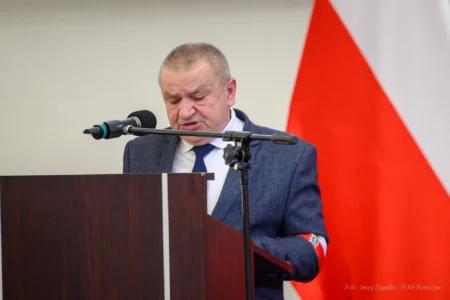 Zdjęcie przedstawia uczestników spotkania z Sybirakami