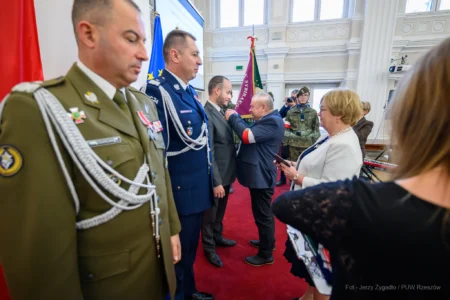 Zdjęcie przedstawia uczestników spotkania z Sybirakami