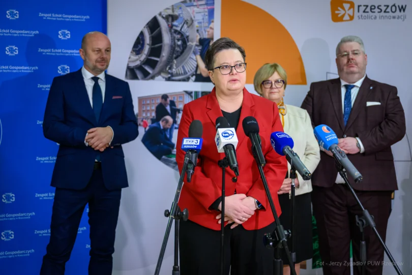 Zdjęci przedstawia uczestników spotkania z minister Katarzyną Lubnauer