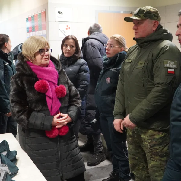 Wizyta wojewody podkarpackiego na przejściu granicznym w Budomierzu.