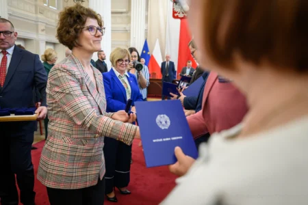 Zdjęcie przedstawia uczestników Wyższego Kursu Obronnego w RZeszowie