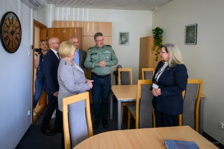 Uczestnicy spotkania w Izbie Administracji Skarbowej w Rzeszowie