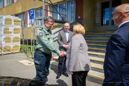 Uczestnicy spotkania w Izbie Administracji Skarbowej w Rzeszowie