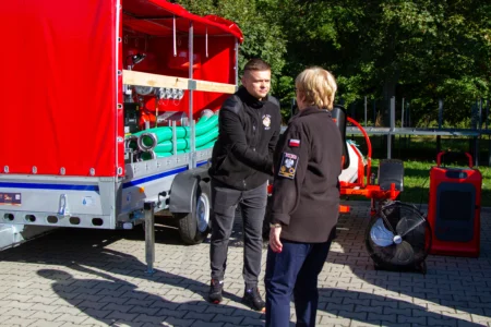 Zdjęcie przedstawia uczestników ćwiczenia wojewódzkiego Podniebyle
