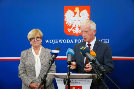 Ponad 1,7 mld zł ma trafić do województwa podkarpackiego w latach 2027-2031 w ramach Programu Ochrony Ludności i Obrony Cywilnej. - Priorytetem są obiekty zbiorowej ochrony - podczas konferencji prasowej wskazała Teresa Kubas-Hul, wojewoda podkarpacki.